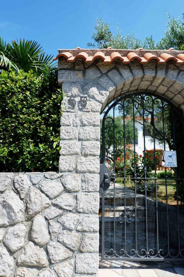Apartment Ponos Krk Town Εξωτερικό φωτογραφία